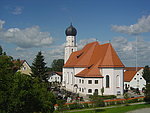 Pfarrkirche Obertaufkirchen mit Friedhof